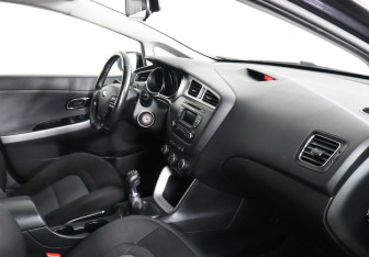 Подержанный автомобиль Kia Ceed Wagon 2014 года (5 фото)