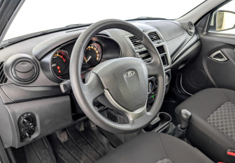 Подержанный автомобиль LADA (ВАЗ) Granta Sedan 2024 года (16 фото)