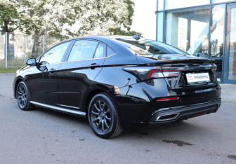 Подержанный автомобиль Omoda S5 2023 года (7 фото)