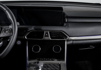 Подержанный автомобиль Exeed TXL 2023 года (13 фото)