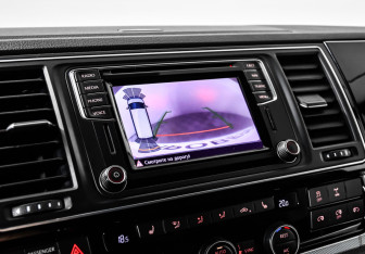 Подержанный автомобиль Volkswagen Multivan 2016 года (16 фото)