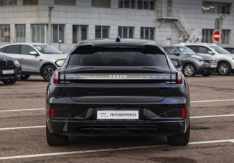 Подержанный автомобиль Zeekr 001 2023 года (6 фото)