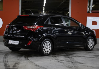 Подержанный автомобиль Hyundai i30 Hatchback 2013 года (5 фото)