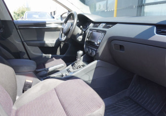 Подержанный автомобиль Skoda Octavia Liftback 2016 года (11 фото)