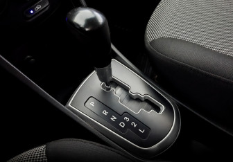 Подержанный автомобиль Hyundai Solaris Hatchback 2012 года (27 фото)