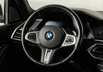 Подержанный автомобиль BMW X7 2019 года (15 фото)