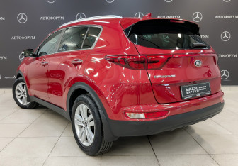 Подержанный автомобиль Kia Sportage 2018 года (7 фото)