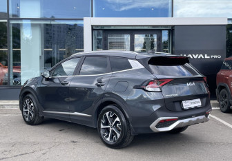 Подержанный автомобиль Kia Sportage 2022 года (7 фото)
