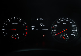 Подержанный автомобиль Kia Stinger 2019 года (16 фото)