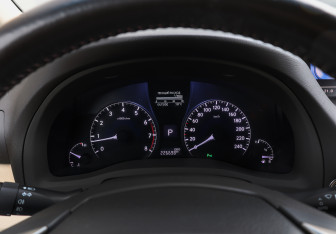 Подержанный автомобиль Lexus RX 2013 года (11 фото)