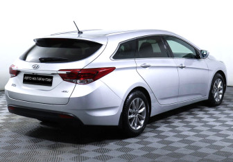 Подержанный автомобиль Hyundai i40 Wagon 2017 года (3 фото)