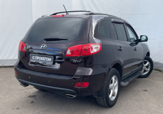 Подержанный автомобиль Hyundai Santa Fe 2009 года (4 фото)