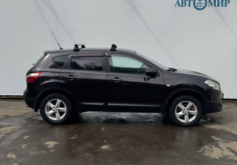 Подержанный автомобиль Nissan Qashqai 2010 года (4 фото)