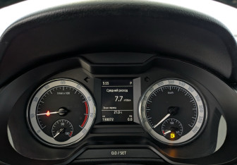 Подержанный автомобиль Skoda Octavia Liftback 2018 года (16 фото)