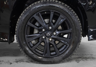 Подержанный автомобиль Lexus LX 2018 года (27 фото)