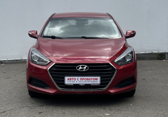 Подержанный автомобиль Hyundai i40 Sedan 2016 года (2 фото)