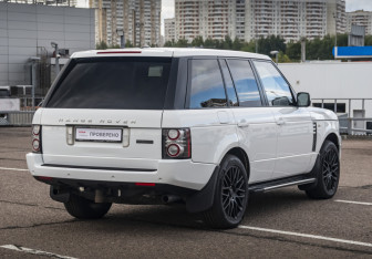 Подержанный автомобиль Land Rover Range Rover 2011 года (7 фото)