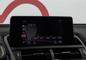 Подержанный автомобиль Lexus NX 2021 года (13 фото)