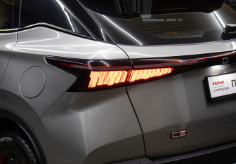 Подержанный автомобиль Omoda C5 2022 года (26 фото)