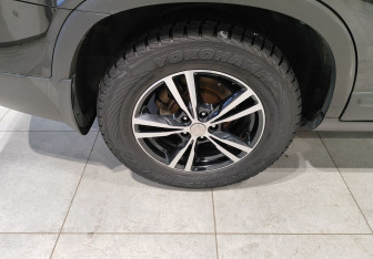 Подержанный автомобиль Kia Sorento 2017 года (12 фото)