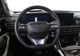 Подержанный автомобиль Exeed VX 2023 года (18 фото)