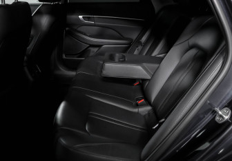 Подержанный автомобиль Hyundai Sonata 2019 года (10 фото)