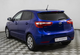 Подержанный автомобиль Kia Rio Hatchback 2012 года (7 фото)