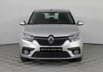 Подержанный автомобиль Renault Sandero 2019 года (2 фото)