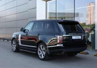 Подержанный автомобиль Land Rover Range Rover 2018 года (7 фото)
