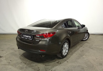 Подержанный автомобиль Mazda 6 Sedan 2017 года (6 фото)