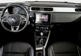 Подержанный автомобиль Renault Arkana 2021 года (11 фото)