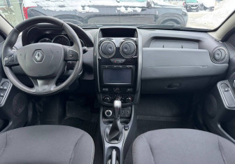 Подержанный автомобиль Renault Duster 2018 года (9 фото)