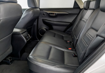 Подержанный автомобиль Lexus NX 2016 года (12 фото)