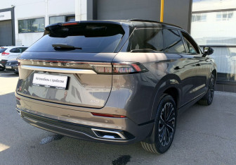 Подержанный автомобиль Jaecoo J8 2024 года (5 фото)