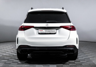 Подержанный автомобиль Mercedes-Benz GLE 2020 года (6 фото)