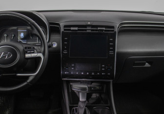 Подержанный автомобиль Hyundai Tucson 2021 года (13 фото)