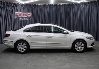 Подержанный автомобиль Volkswagen Passat CC 2011 года (4 фото)
