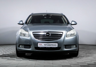 Подержанный автомобиль Opel Insignia Wagon 2013 года (2 фото)