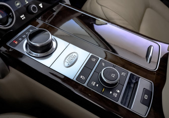 Подержанный автомобиль Land Rover Range Rover 2021 года (30 фото)