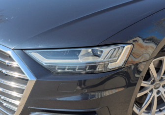 Подержанный автомобиль Audi A8 2020 года (17 фото)