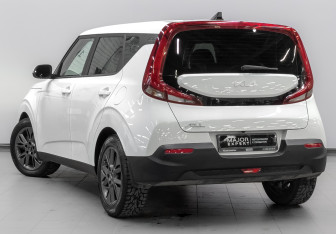 Подержанный автомобиль Kia Soul 2021 года (7 фото)
