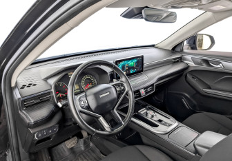 Подержанный автомобиль Haval Jolion 2022 года (16 фото)