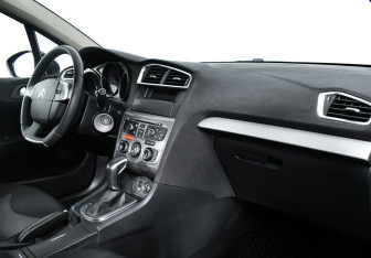 Подержанный автомобиль Citroen C4 Sedan 2019 года (8 фото)