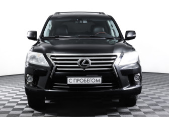 Подержанный автомобиль Lexus LX 2012 года (2 фото)