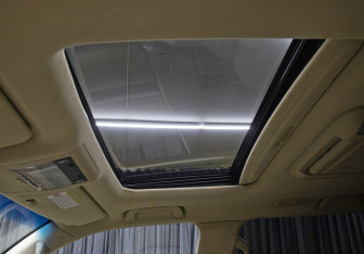 Подержанный автомобиль Lexus LX 2008 года (24 фото)