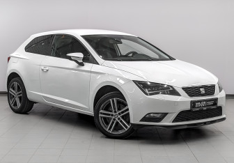 Подержанный автомобиль SEAT Leon Hatchback 2013 года (3 фото)