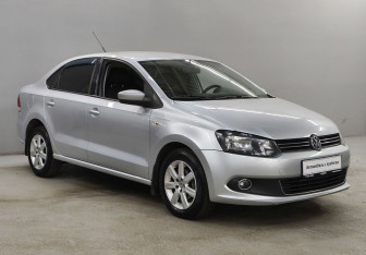 Подержанный автомобиль Volkswagen Polo Sedan 2012 года (3 фото)