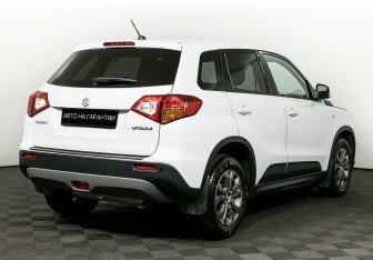Подержанный автомобиль Suzuki Vitara 2016 года (5 фото)