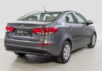 Подержанный автомобиль Kia Rio Sedan 2015 года (5 фото)