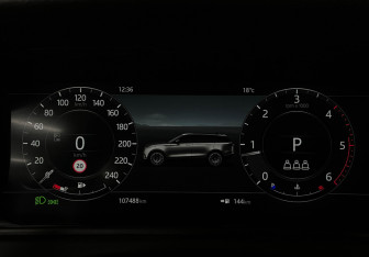 Подержанный автомобиль Land Rover Range Rover Velar 2019 года (11 фото)